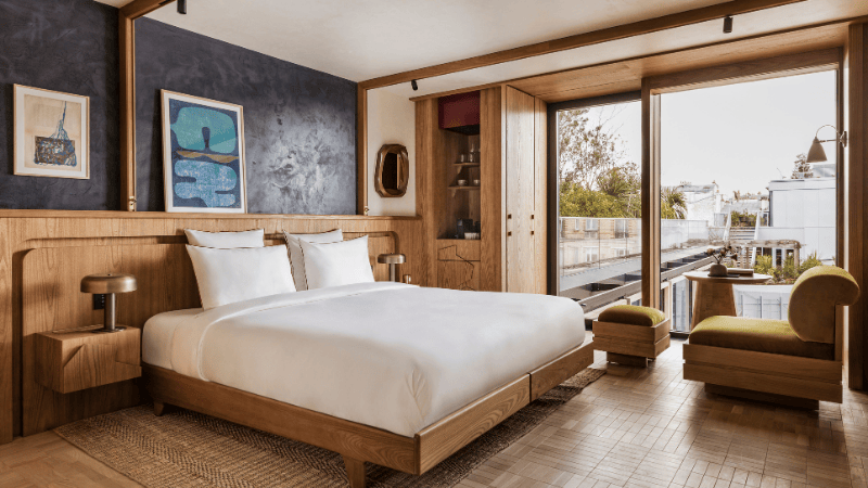 La Fondation et l'Hôtel Noucha dans KDHamptons